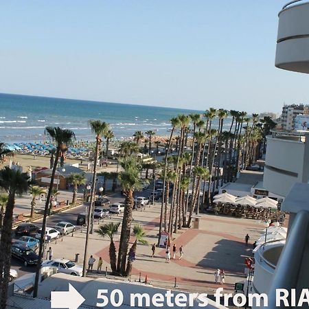 Mama Seaside Apartment Ларнака Екстер'єр фото