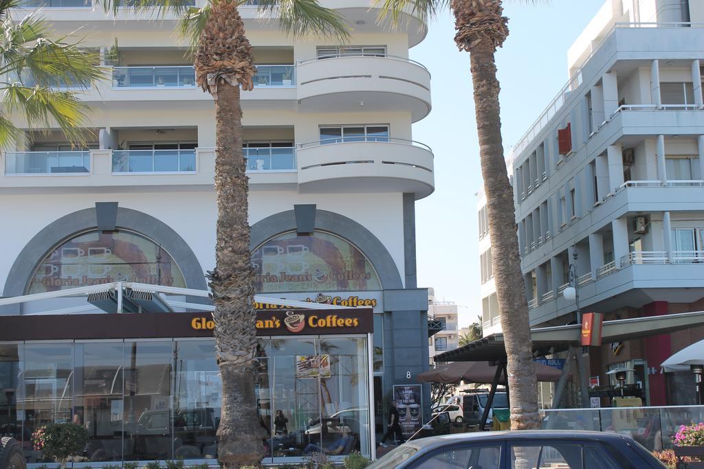 Mama Seaside Apartment Ларнака Екстер'єр фото