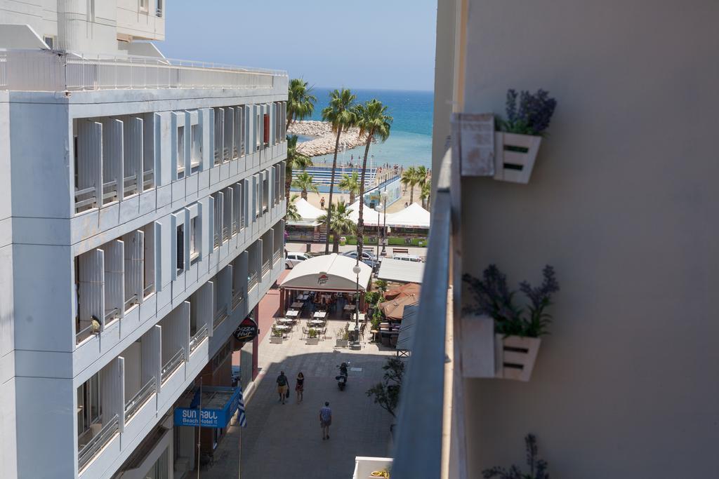 Mama Seaside Apartment Ларнака Екстер'єр фото
