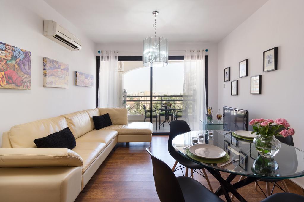 Mama Seaside Apartment Ларнака Екстер'єр фото